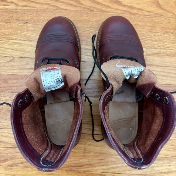 Red Wing Shoes Iron Rangers 8119 - Picture 5 of 9